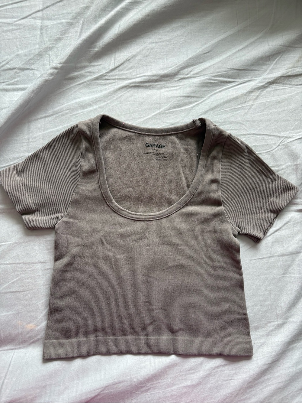 GARAGE TOP BUNDLE !! SIZE SMALL